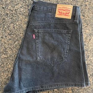 LEVI'S HIGH WAISTED MOM WOMEN'S SHORTS
